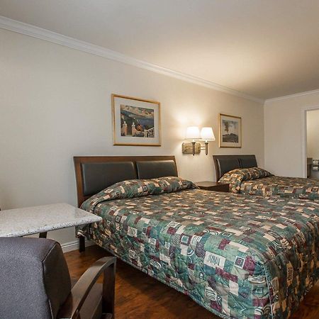 ריברסייד Rodeway Inn חדר תמונה