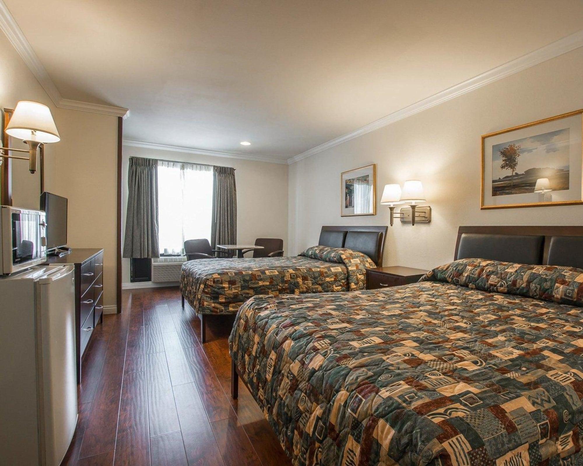 ריברסייד Rodeway Inn מראה חיצוני תמונה