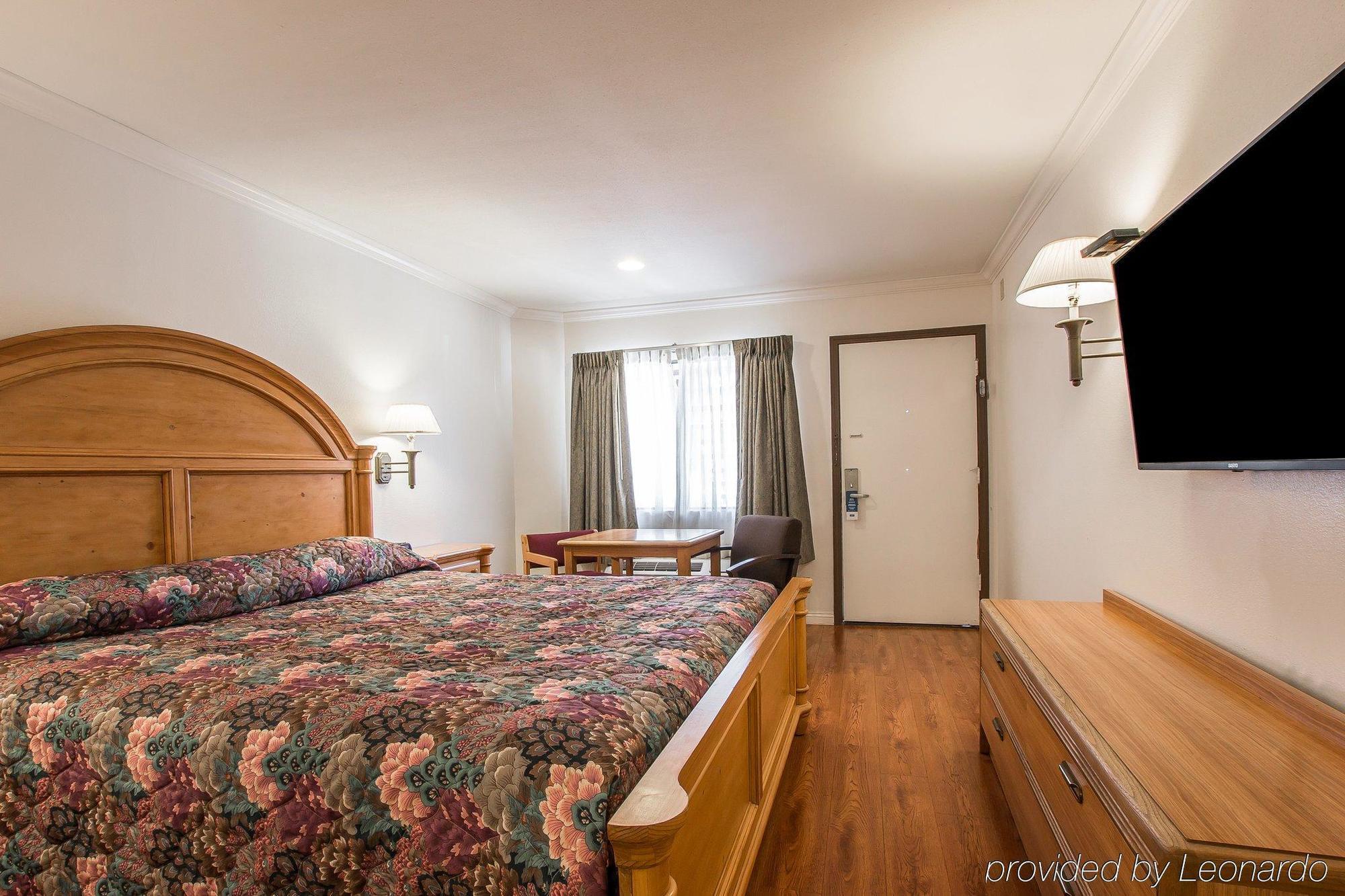 ריברסייד Rodeway Inn מראה חיצוני תמונה